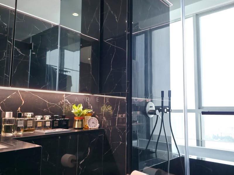 One Amber, 3 Amber Gardens, East Coast / Marine Parade, 3 Bedrooms, 1,227 sqft, Condominium For Sale, by Abel Low, 500290932 - Master Bathroom - PropertyGuru.com.sg
