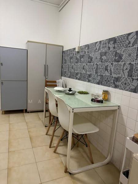 230 Pending Road, 230 Pending Road, Dairy Farm / Bukit Panjang / Choa Chu Kang, 2 Bedrooms, 785 sqft, HDB Flat For Sale, by Marcus Lee, 500290939 - Kitchen - PropertyGuru.com.sg