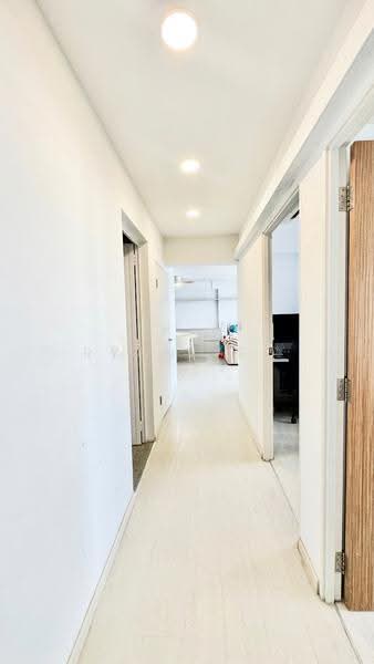 415B Fernvale Link, 415B Fernvale Link, Seletar / Yio Chu Kang, 3 Bedrooms, 1,216 sqft, HDB Flat For Sale, by Ryan Yeo, 500290948 - Corridor - PropertyGuru.com.sg