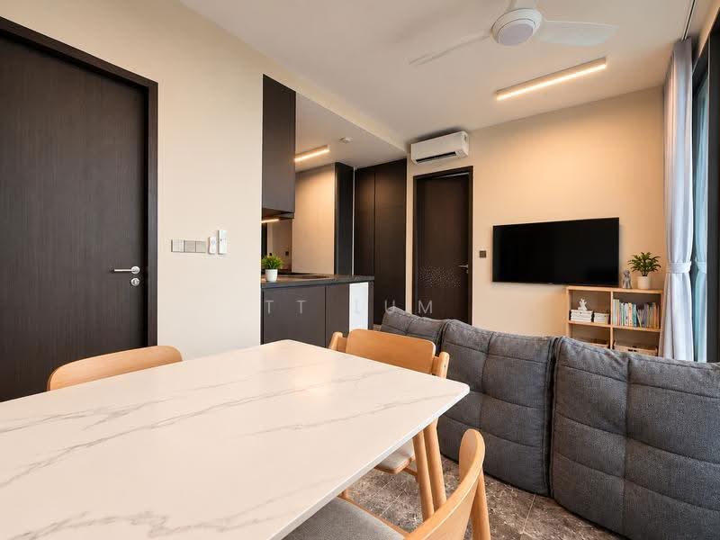Hyll on Holland, 99 Holland Road, Tanglin / Holland / Bukit Timah, 2 Bedrooms, 710 sqft, Condominium For Sale, by TT Lum, 500290958 - Living Room - PropertyGuru.com.sg
