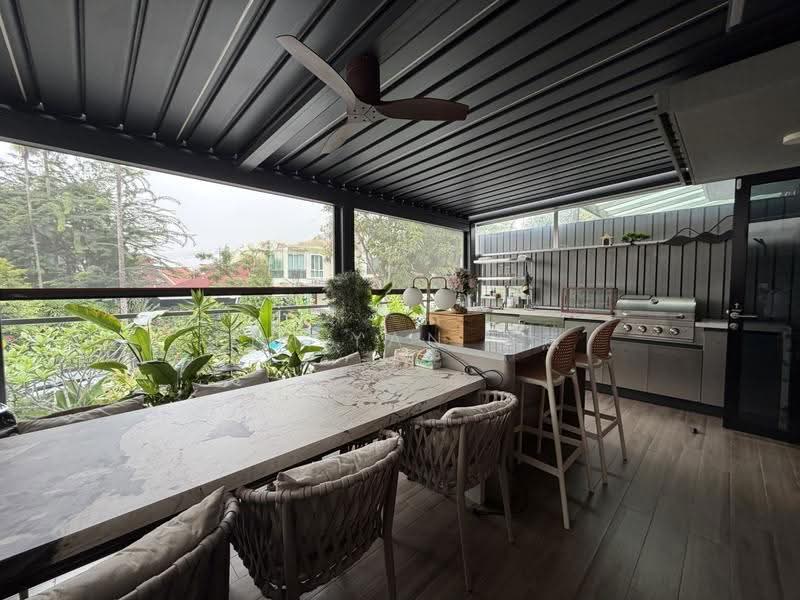 Very New with Lift and Pool, beautifully renovated with high taste!, within 1km to St Nicolas Girls’ school – call 8130 3636 to view now!, Ang Mo Kio / Bishan / Thomson, 6 Bedrooms, 5,700 sqft, Terraced House For Sale, by Kim Yan 金燕, 500290961 - Dining Room - PropertyGuru.com.sg