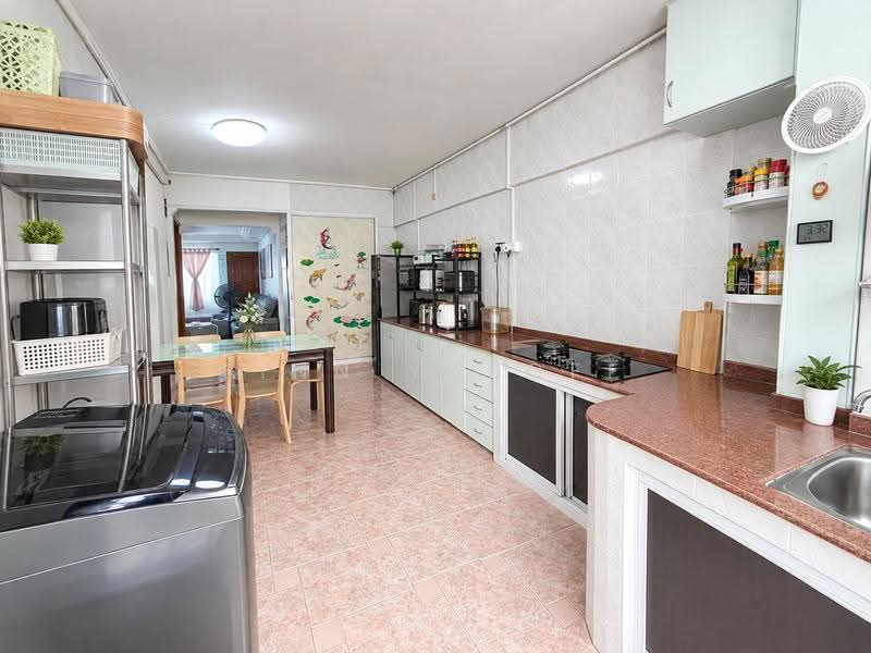 211 Bukit Batok Street 21, 211 Bukit Batok Street 21, Dairy Farm / Bukit Panjang / Choa Chu Kang, 3 Bedrooms, 1,119 sqft, HDB Flat For Sale, by Finn Yusoff, 500290963 - Kitchen - PropertyGuru.com.sg