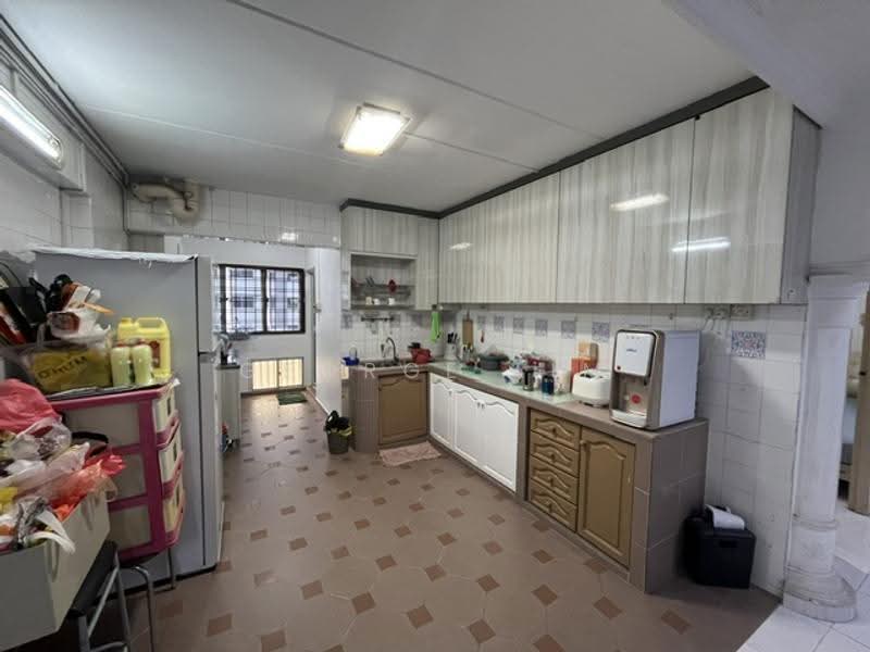672 Jalan Damai, 672 Jalan Damai, Eunos / Geylang / Paya Lebar, 3 Bedrooms, 1,162 sqft, HDB Flat For Sale, by George Lim, 500290967 - Kitchen - PropertyGuru.com.sg