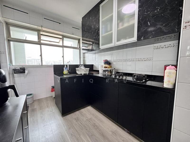 210A Compassvale Lane, 210A Compassvale Lane, Hougang / Punggol / Sengkang, 1 Bedroom, 517 sqft, HDB Flat For Sale, by Syafiq Rauf, 500290982 - Kitchen - PropertyGuru.com.sg