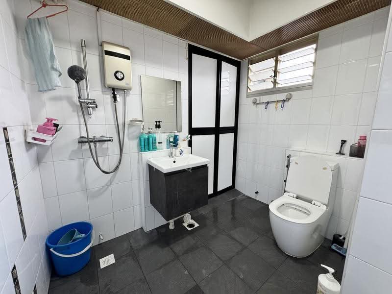210A Compassvale Lane, 210A Compassvale Lane, Hougang / Punggol / Sengkang, 1 Bedroom, 517 sqft, HDB Flat For Sale, by Syafiq Rauf, 500290982 - Bathroom - PropertyGuru.com.sg
