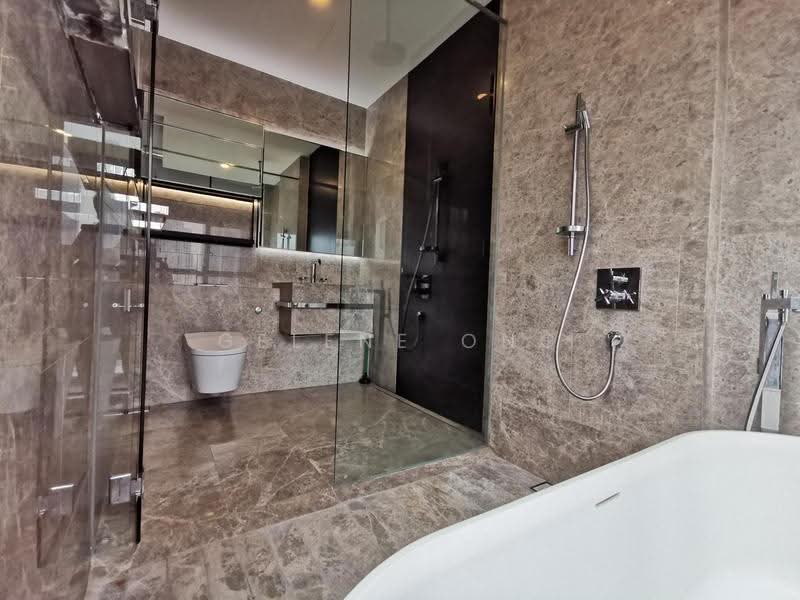 Martin Modern, 10 Martin Place, Orchard / River Valley, 4 Bedrooms, 1,733 sqft, Apartment For Sale, by Gelene Ong, 500290984 - Bathroom - PropertyGuru.com.sg