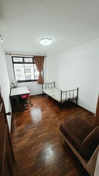 272D Jurong West Street 24, 272D Jurong West Street 24, Boon Lay / Jurong / Tuas, 3 Bedrooms, 1,206 sqft, HDB Flat For Rent, by Pauline Sim (沈梅梅), 500290990 - Bedroom - PropertyGuru.com.sg