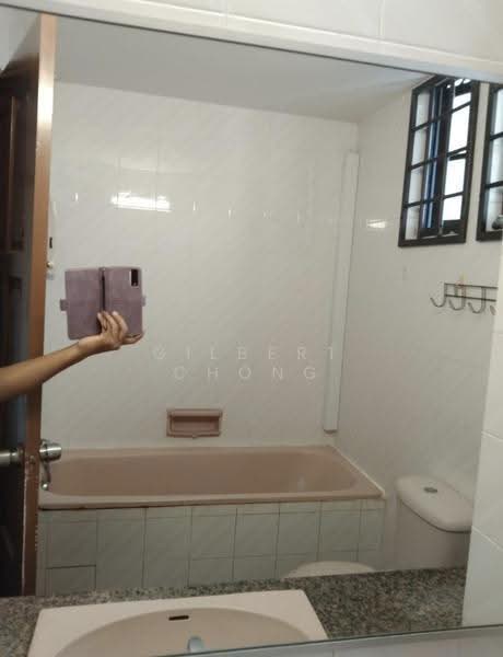4 Soo Chow Way, Soo Chow Gardens, Ang Mo Kio / Bishan / Thomson, Room Rental, 170 sqft, Terraced House For Rent, by Gilbert Chong, 500290993 - Bathroom - PropertyGuru.com.sg