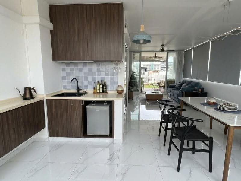 Luxus Hills | The Estate, Seletar Green Walk, Seletar / Yio Chu Kang, 5 Bedrooms, 3,488 sqft, Terraced House For Sale, by Lucas Ang, 500290999 - Kitchen - PropertyGuru.com.sg