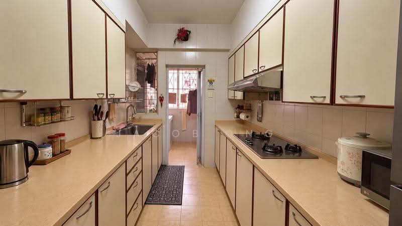 Castle Green, 485 Yio Chu Kang Road, Mandai / Upper Thomson, 3 Bedrooms, 1,173 sqft, Condominium For Sale, by Jacob Ong, 500291005 - Kitchen - PropertyGuru.com.sg