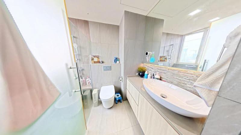 Bullion Park, 162 Lentor Loop, Mandai / Upper Thomson, 3 Bedrooms, 1,259 sqft, Condominium For Sale, by Joe Chin, 500291016 - Bathroom - PropertyGuru.com.sg