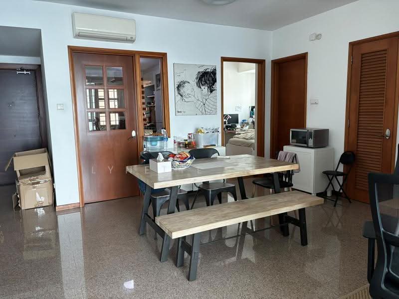 Queens, 10 Stirling Road, Alexandra / Commonwealth, 4 Bedrooms, 1,184 sqft, Condominium For Sale, by Lynette Choy, 500291017 - Dining Room - PropertyGuru.com.sg