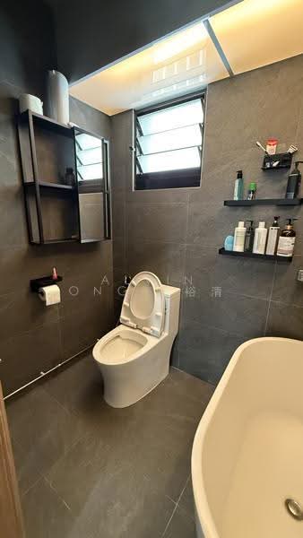108A Bidadari Park Drive, 108A Bidadari Park Drive, Balestier / Toa Payoh, 2 Bedrooms, 732 sqft, HDB Flat For Sale, by Alvin Ong 王裕清, 500291020 - Bathroom - PropertyGuru.com.sg