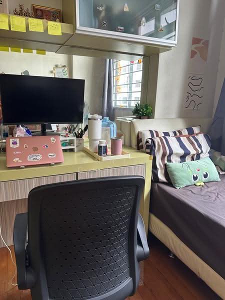 Alessandrea, 31 Alexandra Road, Alexandra / Commonwealth, Room Rental, 90 sqft, Apartment For Rent, by Annie Chong, 500291027 - Study - PropertyGuru.com.sg