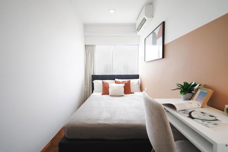 The Plaza, 7500A Beach Road, Beach Road / Bugis / Rochor, Room Rental, 129 sqft, Apartment For Rent, by Cove, 500291051 - Pink Room - PropertyGuru.com.sg