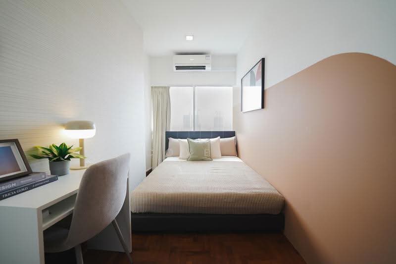 The Plaza, 7500A Beach Road, Beach Road / Bugis / Rochor, Room Rental, 129 sqft, Apartment For Rent, by Cove, 500291051 - Green Room - PropertyGuru.com.sg