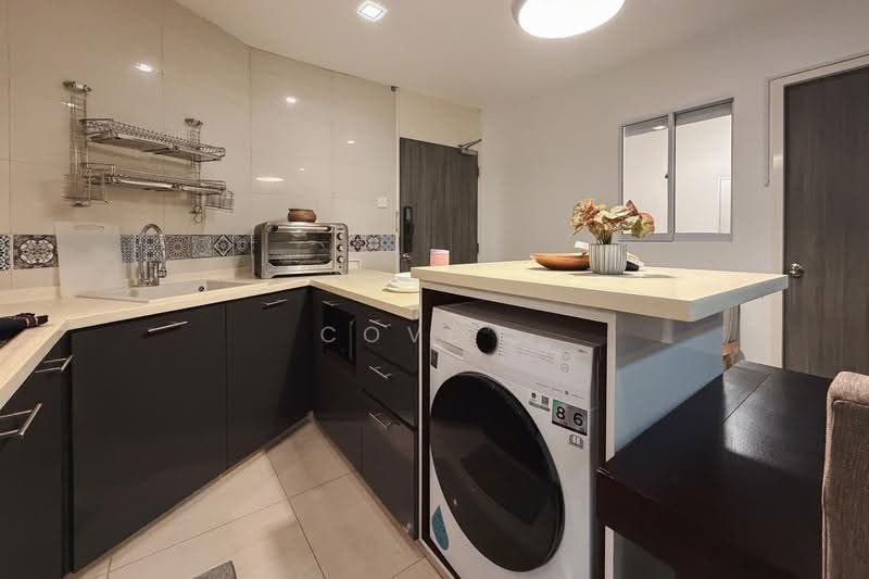 The Plaza, 7500A Beach Road, Beach Road / Bugis / Rochor, Room Rental, 129 sqft, Apartment For Rent, by Cove, 500291051 - Kitchen - PropertyGuru.com.sg