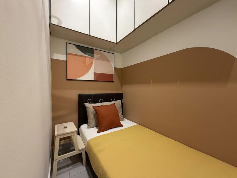 Casa Esperanza, 995 Bukit Timah Road, Clementi Park / Upper Bukit Timah, Room Rental, 151 sqft, Condominium For Rent, by Cove, 500291055 - Yellow Room - PropertyGuru.com.sg