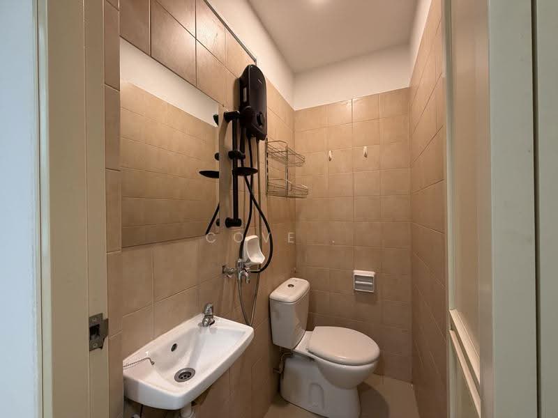 The Tessarina, 20 Wilby Road, Tanglin / Holland / Bukit Timah, Room Rental, 135 sqft, Condominium For Rent, by Cove, 500291060 - Bathroom - PropertyGuru.com.sg