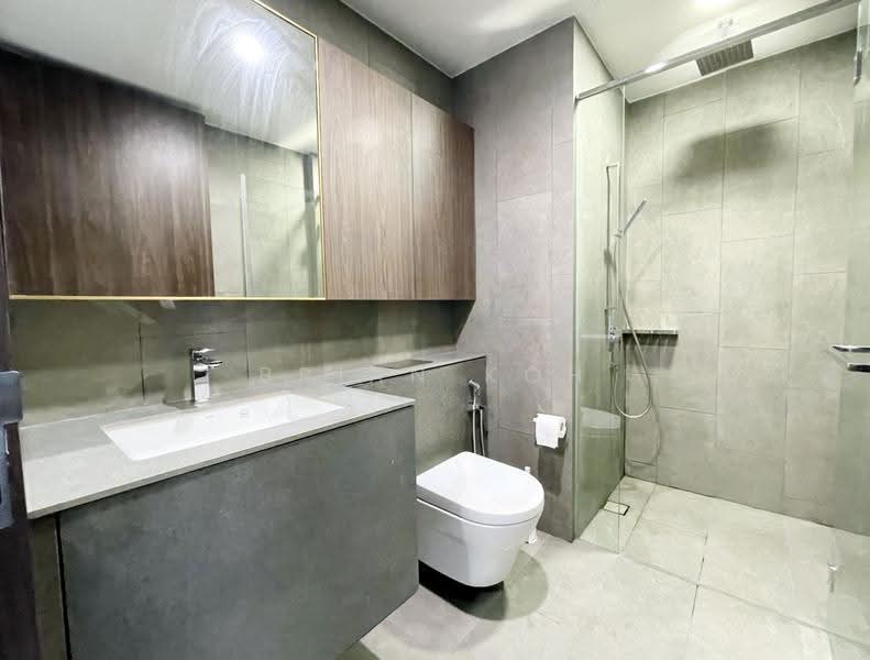 Midtown Modern, 16 Tan Quee Lan Street, Beach Road / Bugis / Rochor, 2 Bedrooms, 592 sqft, Condominium For Sale, by Brian Koh, 500291069 - Bathroom - PropertyGuru.com.sg