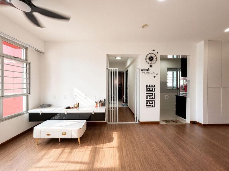 366A Sembawang Crescent, 366A Sembawang Crescent, Sembawang / Yishun, 2 Bedrooms, 731 sqft, HDB Flat For Sale, by Nazri Baobed, 500291072 - Living Room - PropertyGuru.com.sg