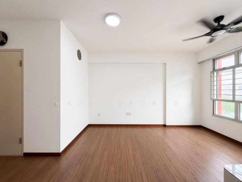 366A Sembawang Crescent, 366A Sembawang Crescent, Sembawang / Yishun, 2 Bedrooms, 731 sqft, HDB Flat For Sale, by Nazri Baobed, 500291072 - Living Room - PropertyGuru.com.sg