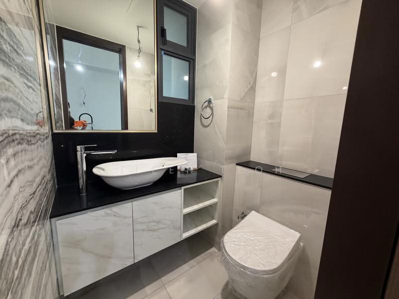 Belgravia Ace, Belgravia Drive, Seletar / Yio Chu Kang, 5 Bedrooms, 3,929 sqft, Semi-Detached House For Sale, by Eileen Teoh, 500291074 - Bathroom - PropertyGuru.com.sg