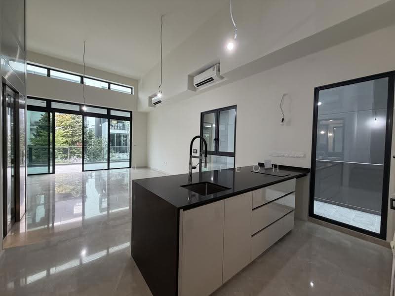 Belgravia Ace, Belgravia Drive, Seletar / Yio Chu Kang, 5 Bedrooms, 3,929 sqft, Semi-Detached House For Sale, by Eileen Teoh, 500291074 - Kitchen - PropertyGuru.com.sg