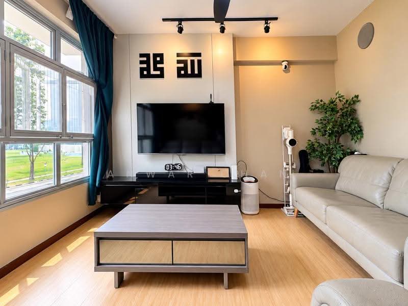 671B Yishun Avenue 4, 671B Yishun Avenue 4, Sembawang / Yishun, 3 Bedrooms, 1,001 sqft, HDB Flat For Sale, by Anwar Chan, 500291075 - Living Room - PropertyGuru.com.sg