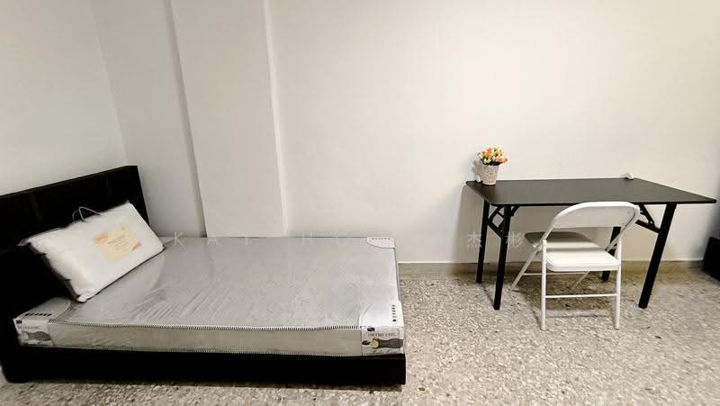 179 Ang Mo Kio Avenue 5, 179 Ang Mo Kio Avenue 5, Ang Mo Kio / Bishan / Thomson, Room Rental, 135 sqft, HDB Flat For Rent, by Kay HO 何杰彬, 500291089 - Bedroom - PropertyGuru.com.sg