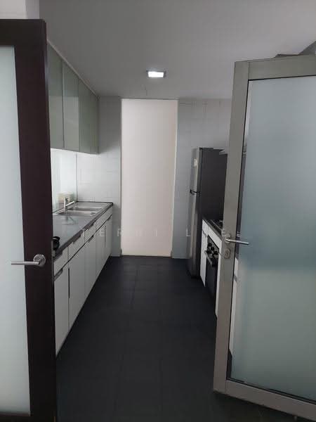 The Shelford, 1 Shelford Road, Newton / Novena, 3 Bedrooms, 1,851 sqft, Condominium For Rent, by Terri Lee, 500291099 - Kitchen - PropertyGuru.com.sg