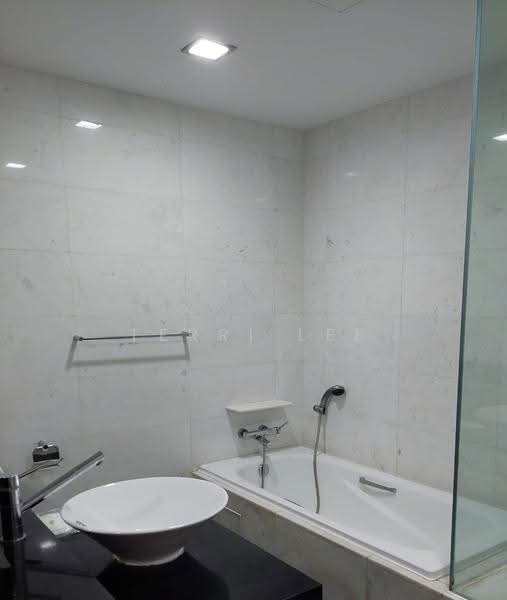 The Shelford, 1 Shelford Road, Newton / Novena, 3 Bedrooms, 1,851 sqft, Condominium For Rent, by Terri Lee, 500291099 - Bathroom - PropertyGuru.com.sg