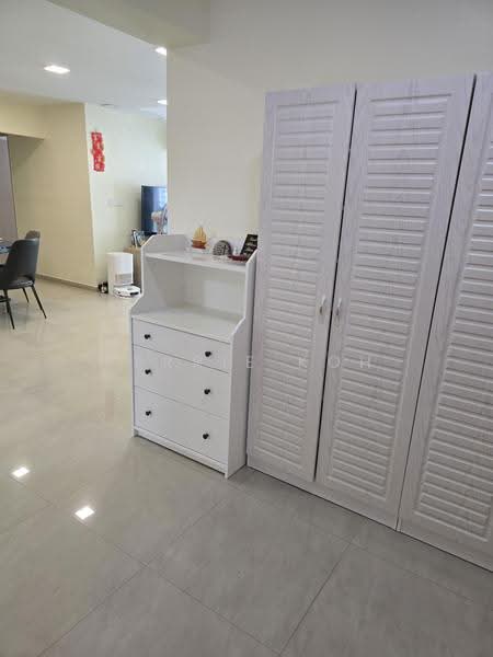 172B Edgedale Plains, 172B Edgedale Plains, Hougang / Punggol / Sengkang, 3 Bedrooms, 1,184 sqft, HDB Flat For Sale, by Perrie Koh, 500291101 - Living Room - PropertyGuru.com.sg