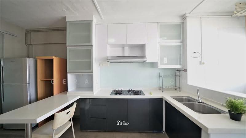 213 Bukit Batok Street 21, 213 Bukit Batok Street 21, Dairy Farm / Bukit Panjang / Choa Chu Kang, 2 Bedrooms, 882 sqft, HDB Flat For Rent, by Geraldine Koh, 500291133 - Kitchen - PropertyGuru.com.sg