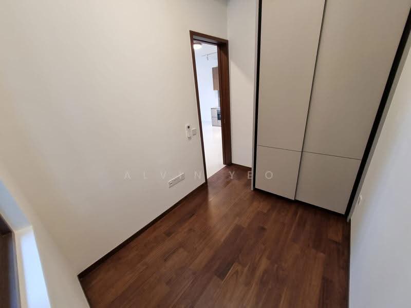 300K Discount Resort Style Pool View Home, Tanglin / Holland / Bukit Timah, 2 Bedrooms, 872 sqft, Condominium For Sale, by Alvin Yeo, 500291135 - Corridor - PropertyGuru.com.sg