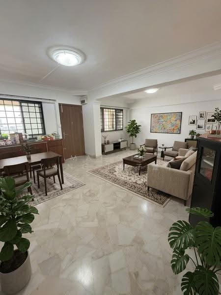 152 Yung Ho Road, 152 152, Boon Lay / Jurong / Tuas, 3 Bedrooms, 1,119 sqft, HDB Flat For Sale, by Maggie Yang (楊子萱), 500291171 - Living Room - PropertyGuru.com.sg
