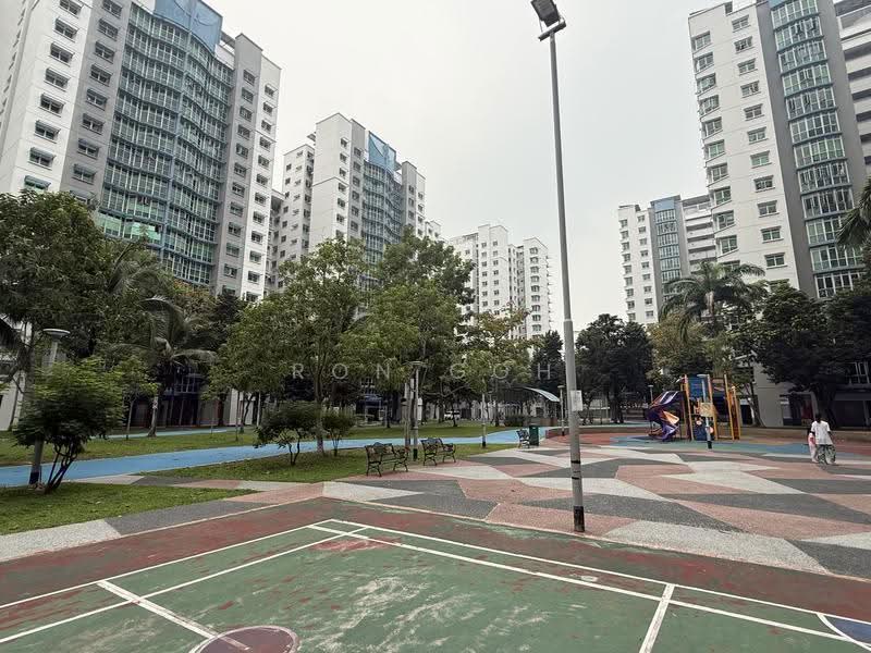 103A Edgefield Plains, 103A Edgefield Plains, Hougang / Punggol / Sengkang, 3 Bedrooms, 1,184 sqft, HDB Flat For Sale, by Ron Goh, 500291174 - Playground, Fitness corner & Court - PropertyGuru.com.sg
