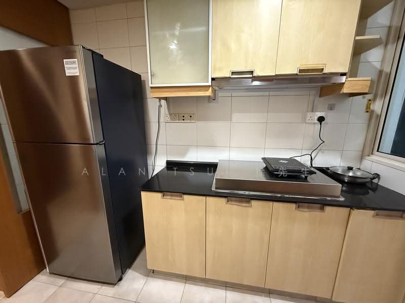 Sunglade, 11 Serangoon Avenue 2, Hougang / Punggol / Sengkang, Room Rental, 200 sqft, Condominium For Rent, by Alan Tsui 徐先生, 500291192 - Kitchen - PropertyGuru.com.sg