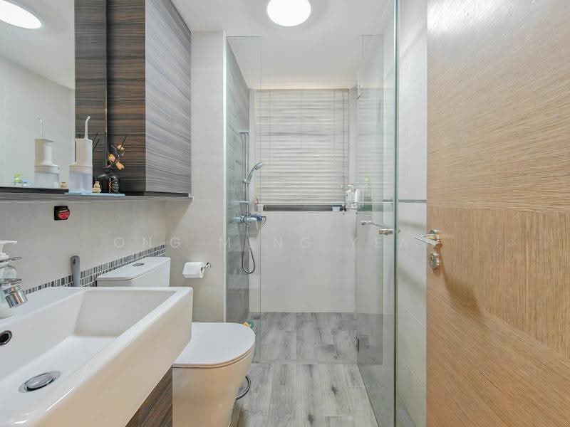The Terrace, 84 Edgedale Plains, Hougang / Punggol / Sengkang, 4 Bedrooms, 1,313 sqft, Executive Condominium For Sale, by Ong Meng Yean, 500291201 - Common Bathroom - PropertyGuru.com.sg