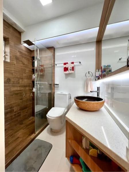 93B Telok Blangah Street 31, 93B 93B, Harbourfront / Telok Blangah, 3 Bedrooms, 1,001 sqft, HDB Flat For Sale, by Jadelyn Ang, 500291206 - Common toilet - PropertyGuru.com.sg