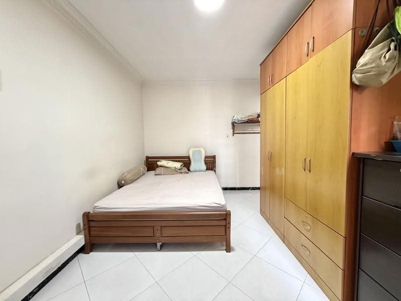 351 Tampines Street 33, 351 Tampines Street 33, Pasir Ris / Tampines, 3 Bedrooms, 1,421 sqft, HDB Flat For Sale, by Cynthia Lim, 500291215 - Bedroom - PropertyGuru.com.sg