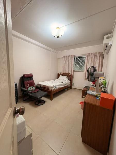 436 Tampines Street 43, 436 Tampines Street 43, Pasir Ris / Tampines, 2 Bedrooms, 797 sqft, HDB Flat For Rent, by Jaren Hoo, 500291240 - Bedroom - PropertyGuru.com.sg