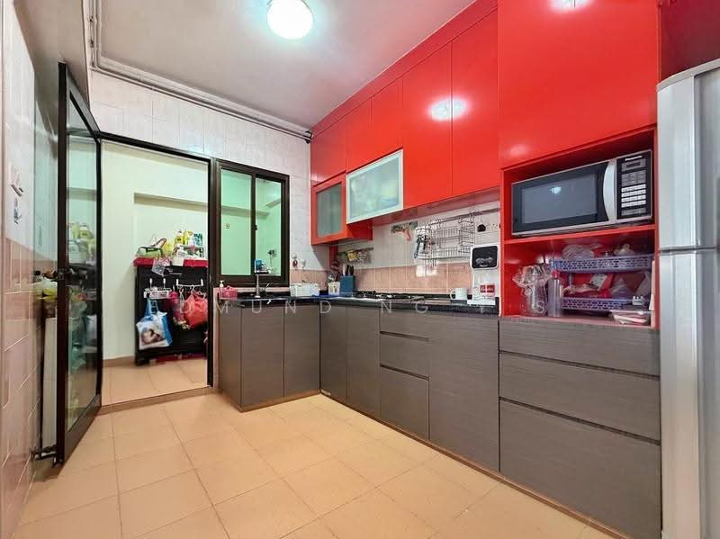 682B Jurong West Central 1, 682B Jurong West Central 1, Boon Lay / Jurong / Tuas, 3 Bedrooms, 1,250 sqft, HDB Flat For Sale, by Edmund Ng Y S, 500291242 - Kitchen - PropertyGuru.com.sg