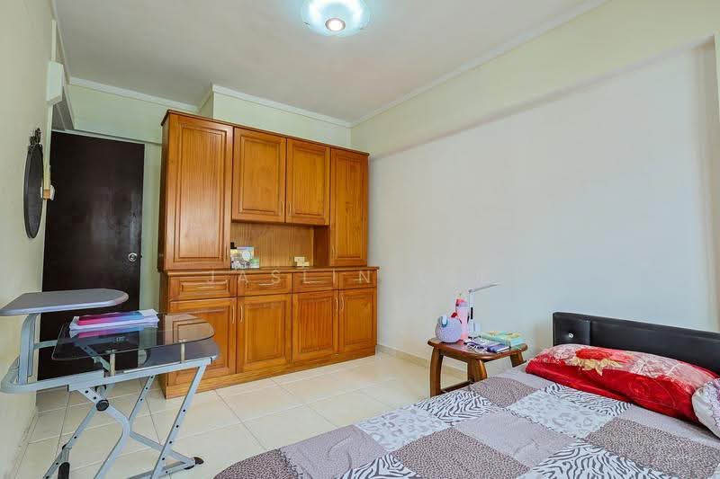410 Sembawang Drive, 410 Sembawang Drive, Sembawang / Yishun, 3 Bedrooms, 968 sqft, HDB Flat For Sale, by Jaslin Lee, 500291260 - Bedroom - PropertyGuru.com.sg