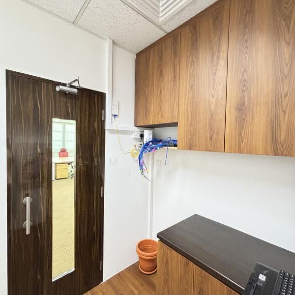 Royal Group Building, 3 Phillip Street, Boat Quay / Raffles Place / Marina, 1,292 sqft, Office For Rent, by Lim Rong Jie, 500291265 - Interior - CommercialGuru.com.sg