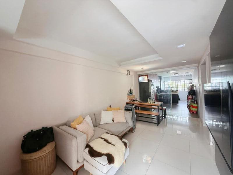 213 Bedok North Street 1, 213 Bedok North Street 1, Bedok / Upper East Coast, 2 Bedrooms, 732 sqft, HDB Flat For Sale, by Gary Ong, 500291268 - Living Room - PropertyGuru.com.sg