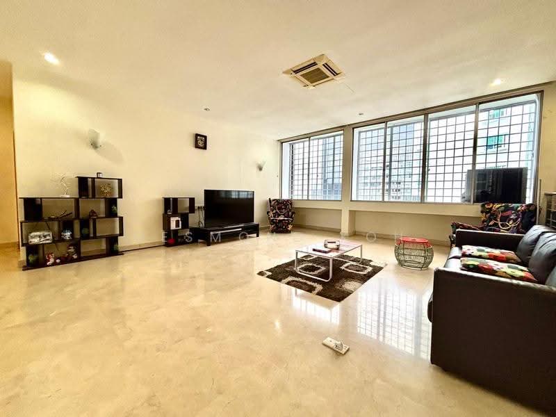 Mandalay Towers, 35 Mandalay Road, Newton / Novena, 3 Bedrooms, 2,562 sqft, Condominium For Sale, by Desmond Koh, 500291270 - Living Room - PropertyGuru.com.sg