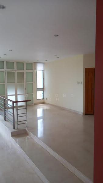 Mandalay Towers, 35 Mandalay Road, Newton / Novena, 3 Bedrooms, 2,562 sqft, Condominium For Sale, by Desmond Koh, 500291270 - Living Room - PropertyGuru.com.sg