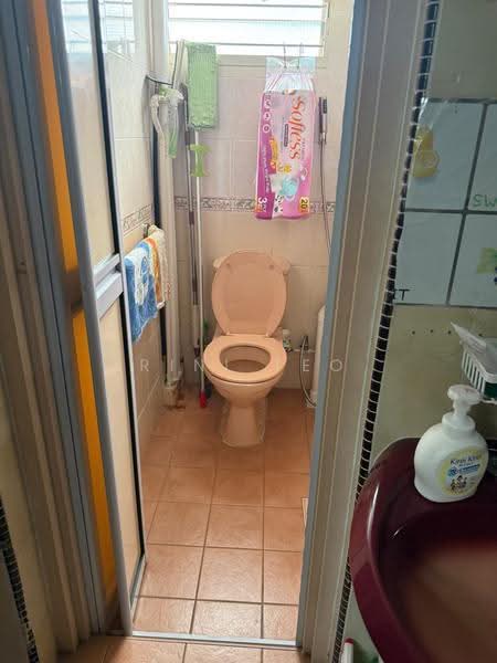 34 Whampoa West, 34 Whampoa West, Balestier / Toa Payoh, Room Rental, 100 sqft, HDB Flat For Rent, by Rini Teo, 500291286 - Bathroom - PropertyGuru.com.sg