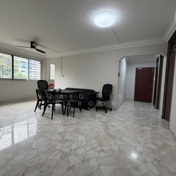 428 Pasir Ris Drive 6, 428 Pasir Ris Drive 6, Pasir Ris / Tampines, 3 Bedrooms, 1,150 sqft, HDB Flat For Sale, by Zaid Bin Haroon, 500291311 - Living Room - PropertyGuru.com.sg